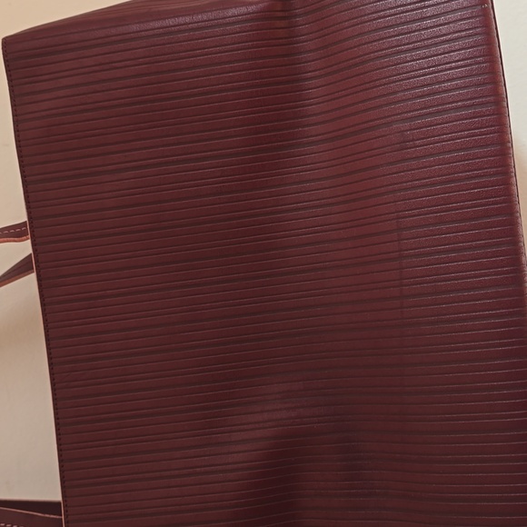 Tumi Leather Shoulder Bag with Elegant Pleating - Picture 10 of 15